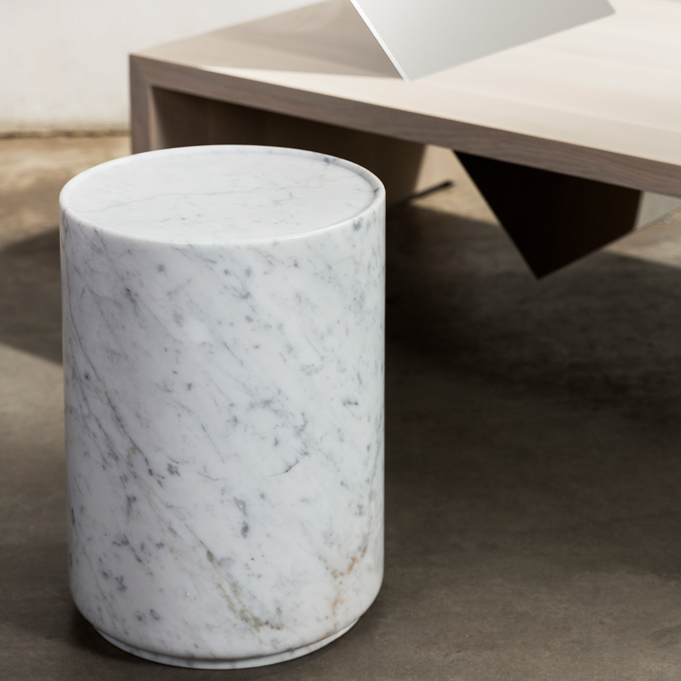 Amara Side Table in Carrara Marble - Alternative view 2