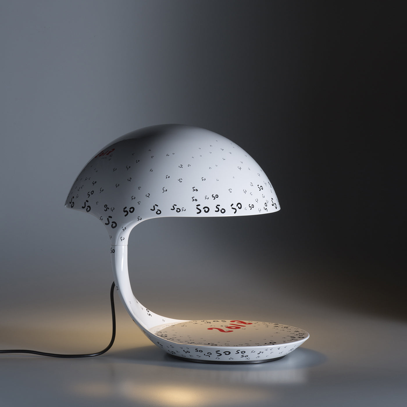 Cobra Texture 50-Patterned Table Lamp by Marc Sadler - Alternative view 2