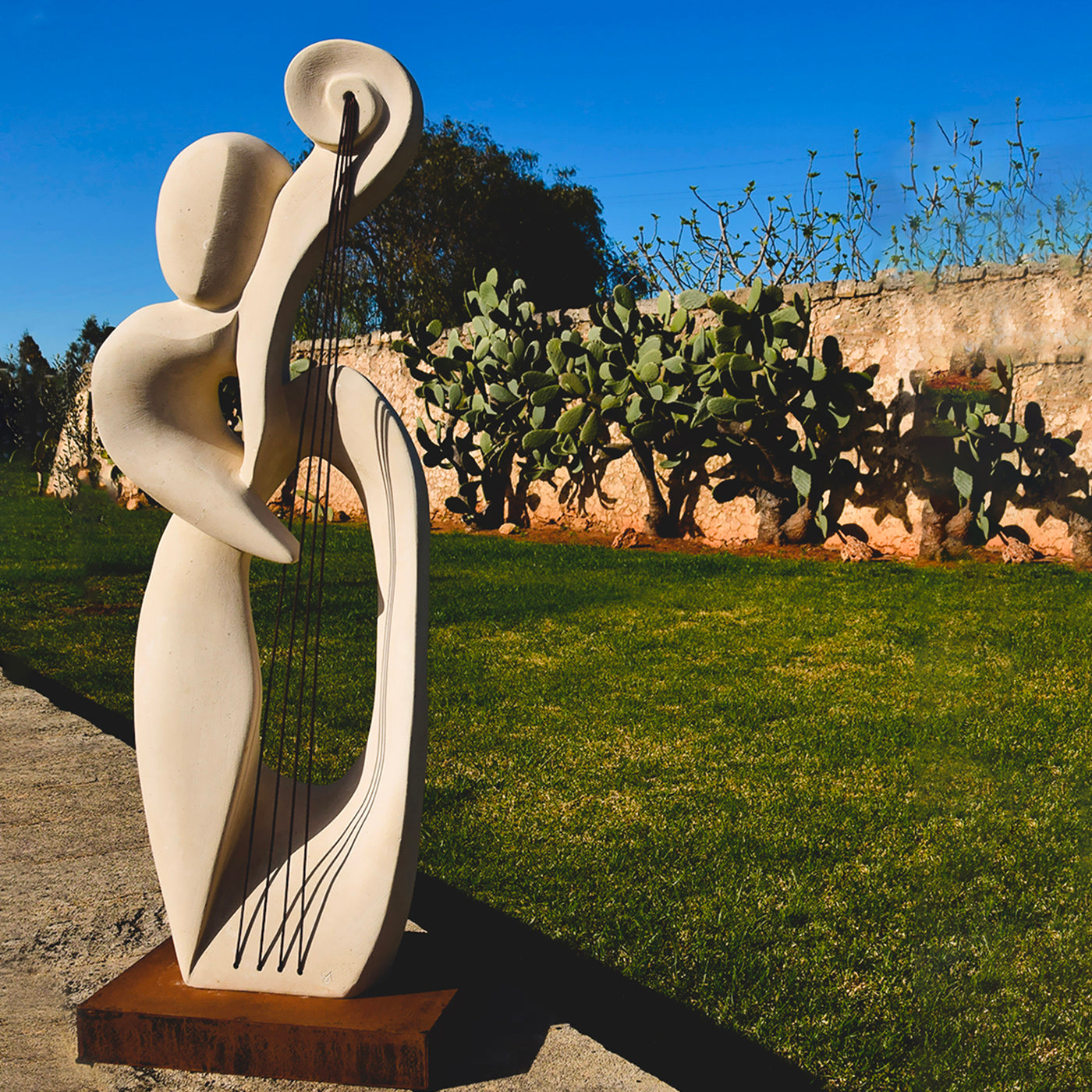 Melody Of Love Sculpture - Alternative view 5