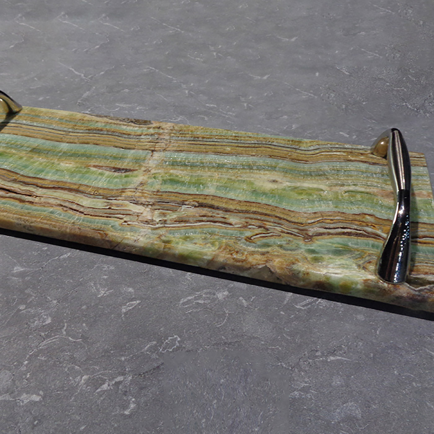 Bandeja rectangular de ónice esmeralda con asas de acero nº 2 - Vista alternativa 2