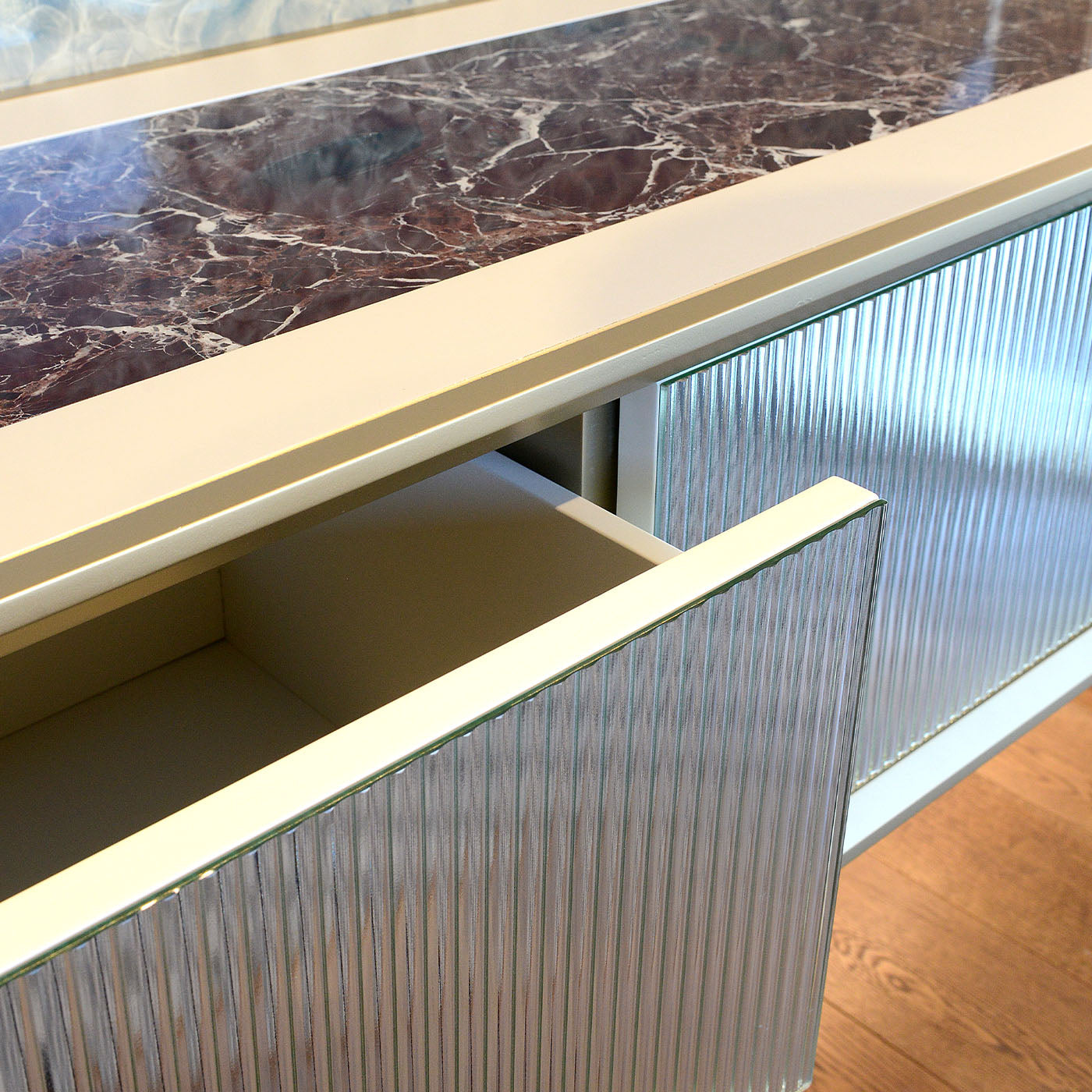 Elemento M.I.30.90 Ridged Polychrome Console Table - Alternative view 2