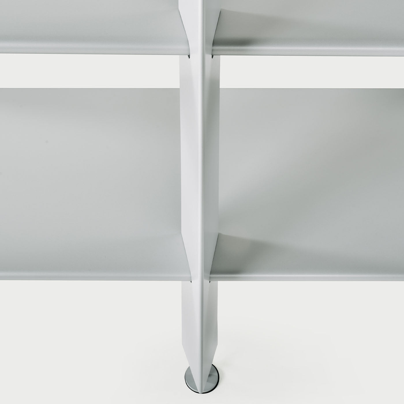 MacGee Steel Bookcase by Philippe Starck - Alternative view 4