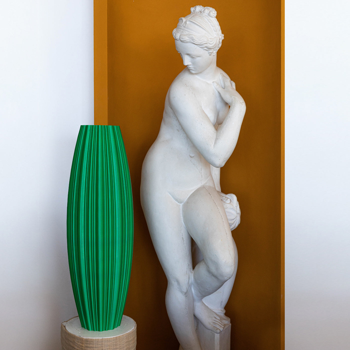 Pandora Green Vase-Sculpture - Alternative view 3
