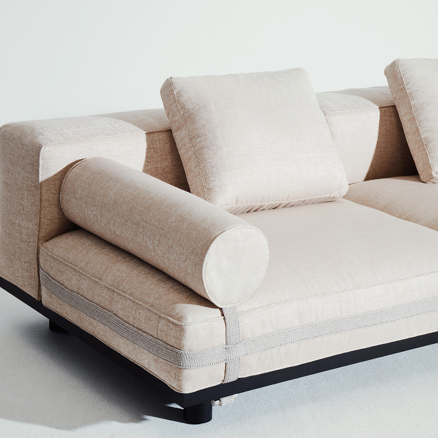 Saint Remy Weißes 2-Sitzer Sofa #2 von Luca Nichetto - Alternative Ansicht 1