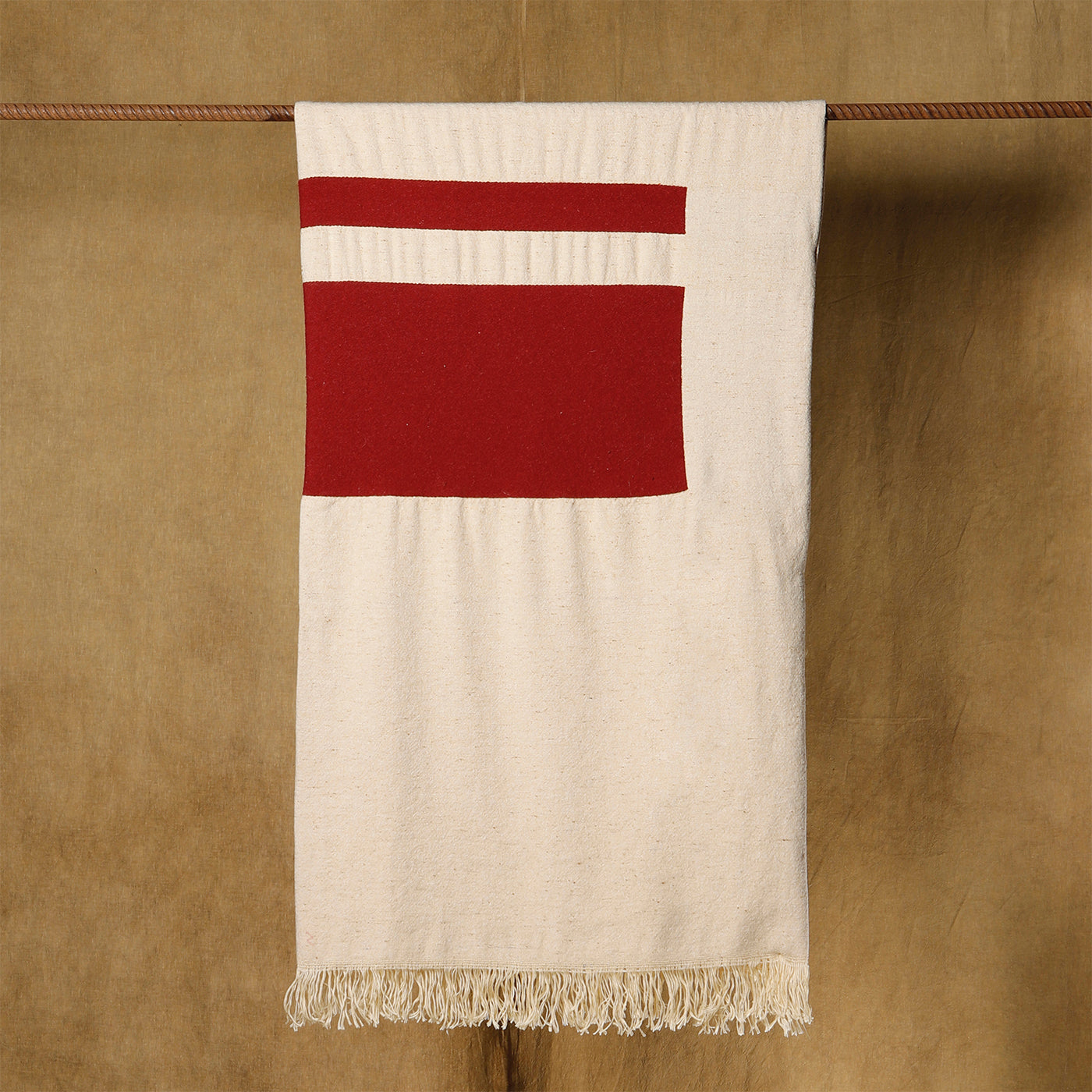 Ciconi Fringed Beige-and-Red Wool & Linen Blanket - Alternative view 1