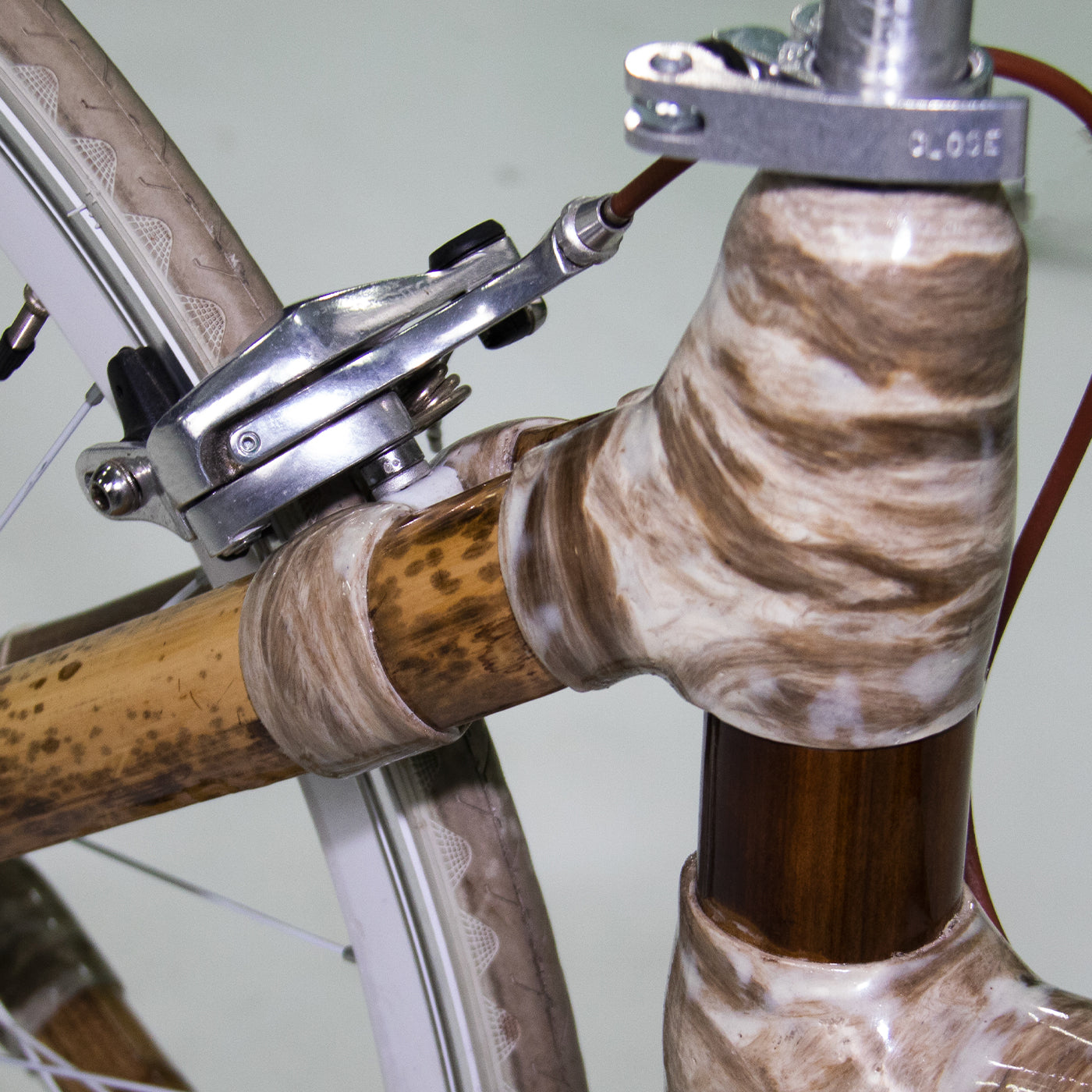 Bicicleta de bambú Gravel White&amp;Green - Vista alternativa 2