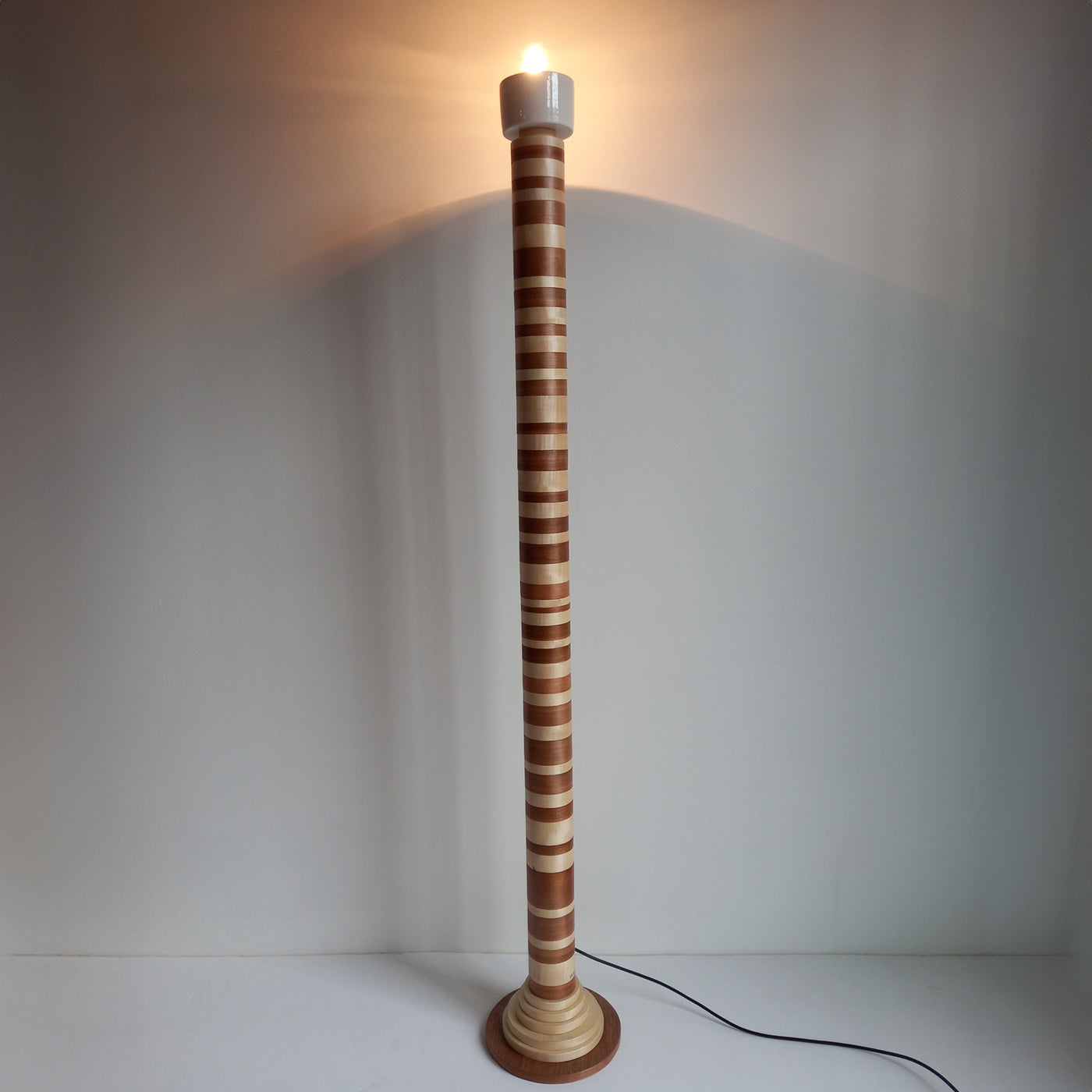 Ionica Floor Lamp by Pietro Meccani - Alternative view 2