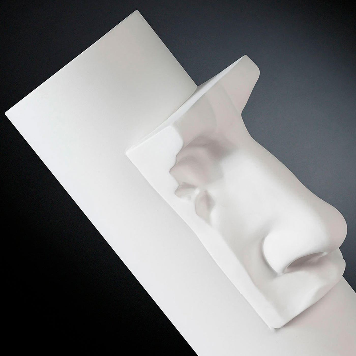 David's Nose White Vase - Alternative view 2