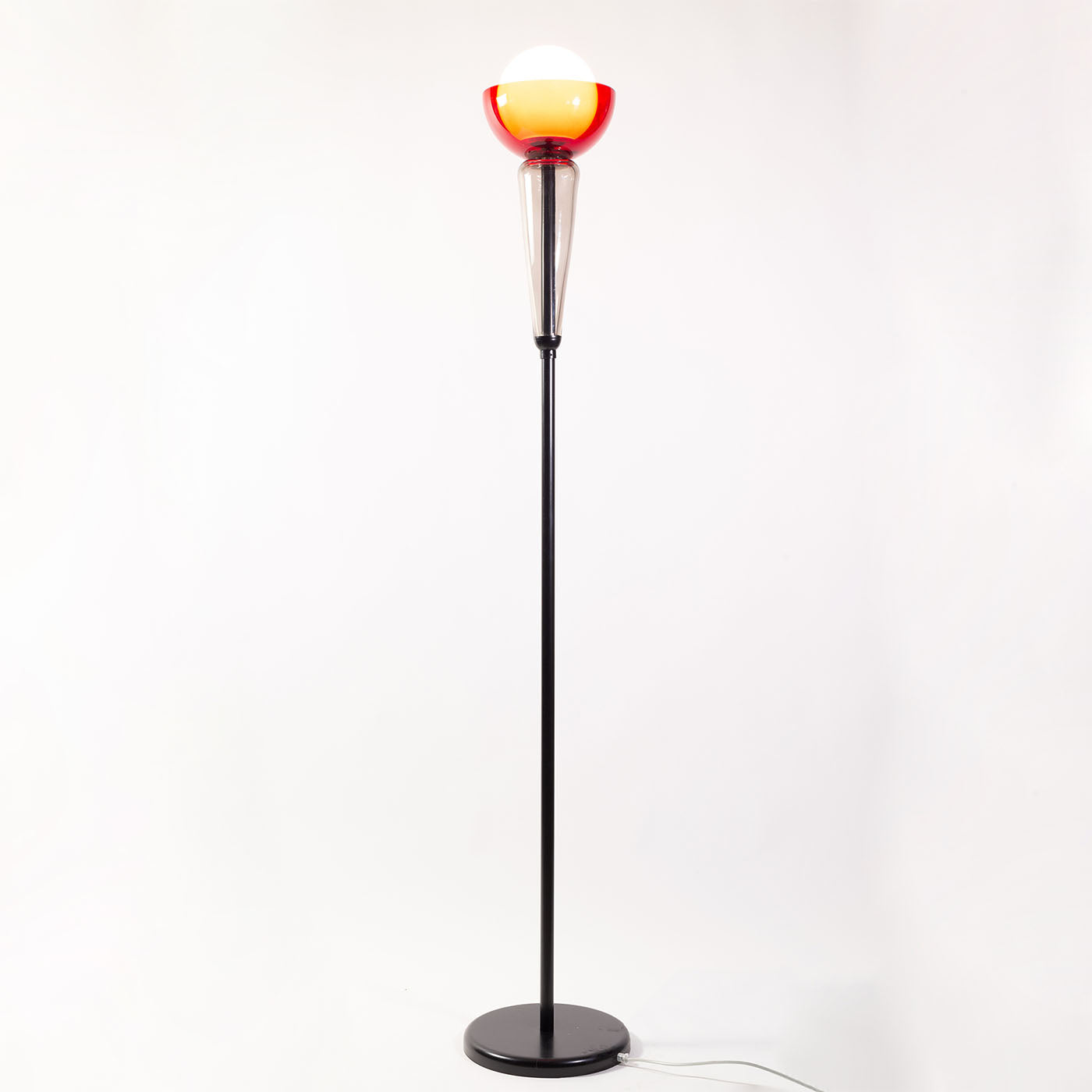 Cioppo PT Red Glass Floor Lamp - Alternative view 2