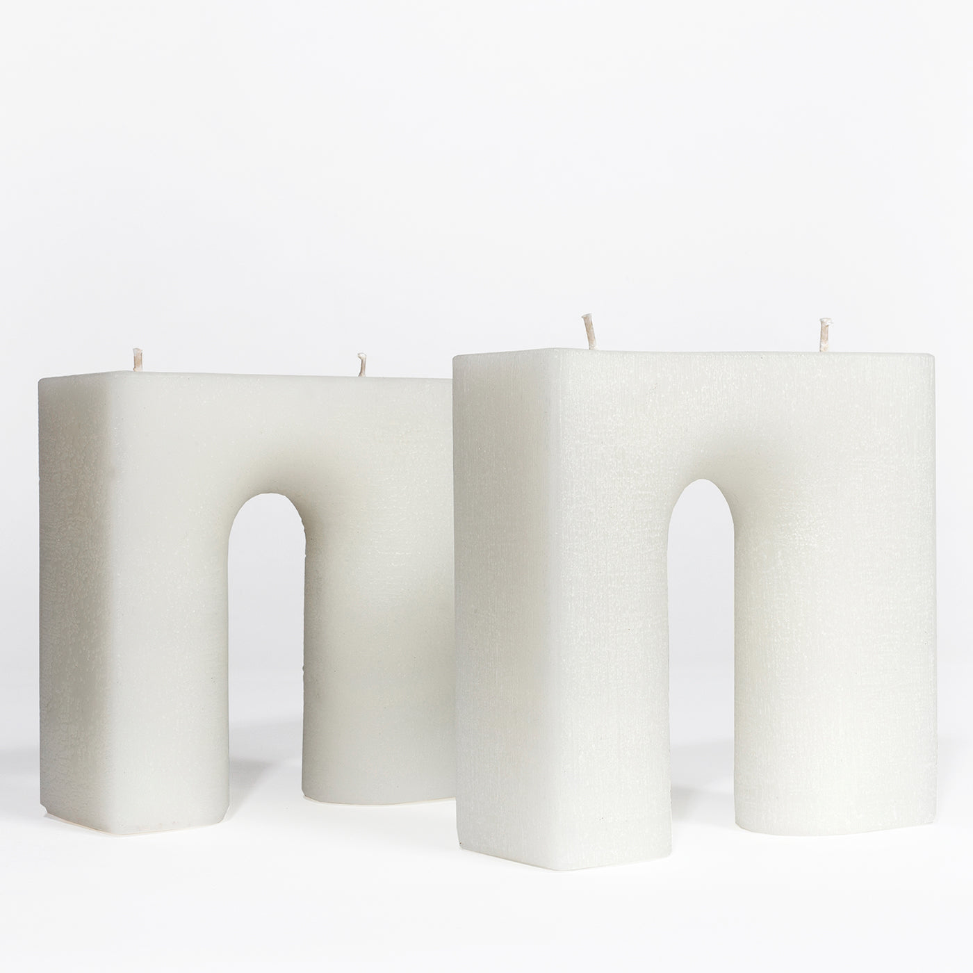 Trionfo Set of 2 White Candles - Alternative view 2