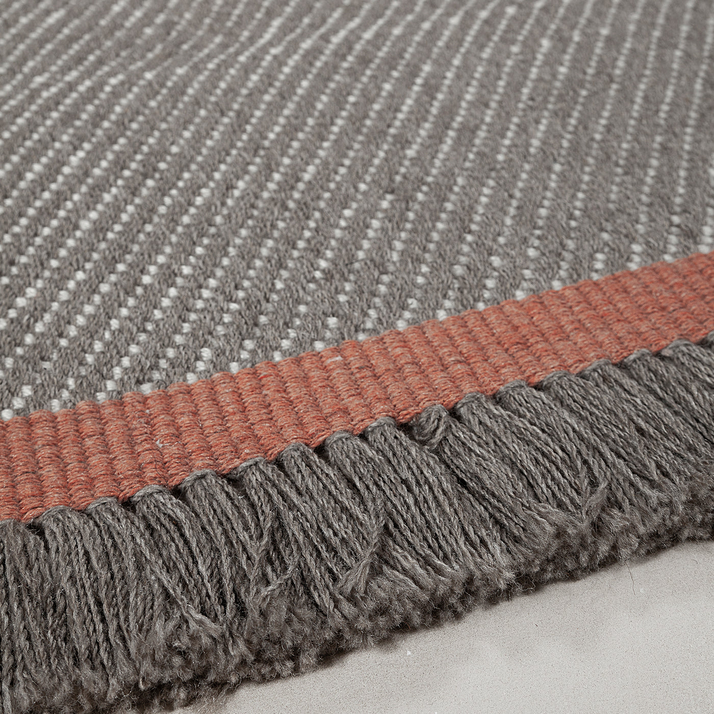 Tappeto Sesamo Taupe in PET riciclato In&Outdoor di Carlotta Fortuna #2 - Vista alternativa 3
