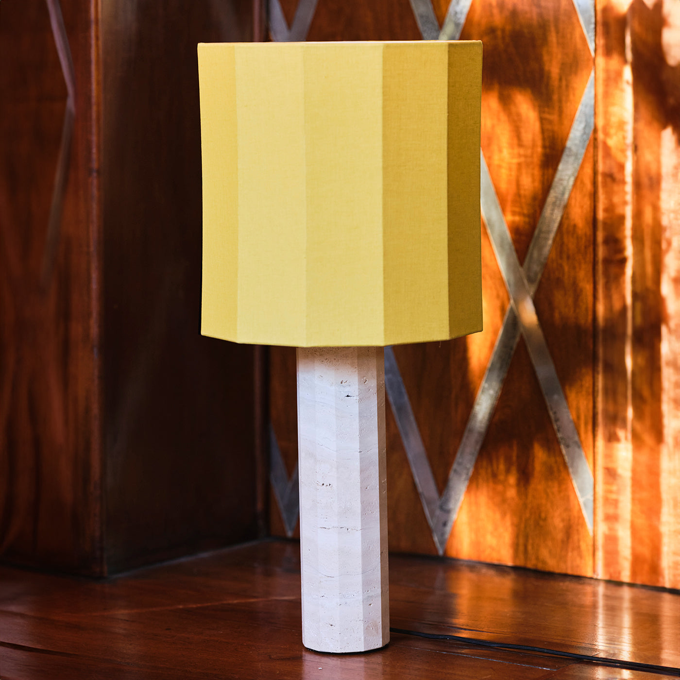 Roma Dodecagon Large Yellow Table Lamp - Vue alternative 3