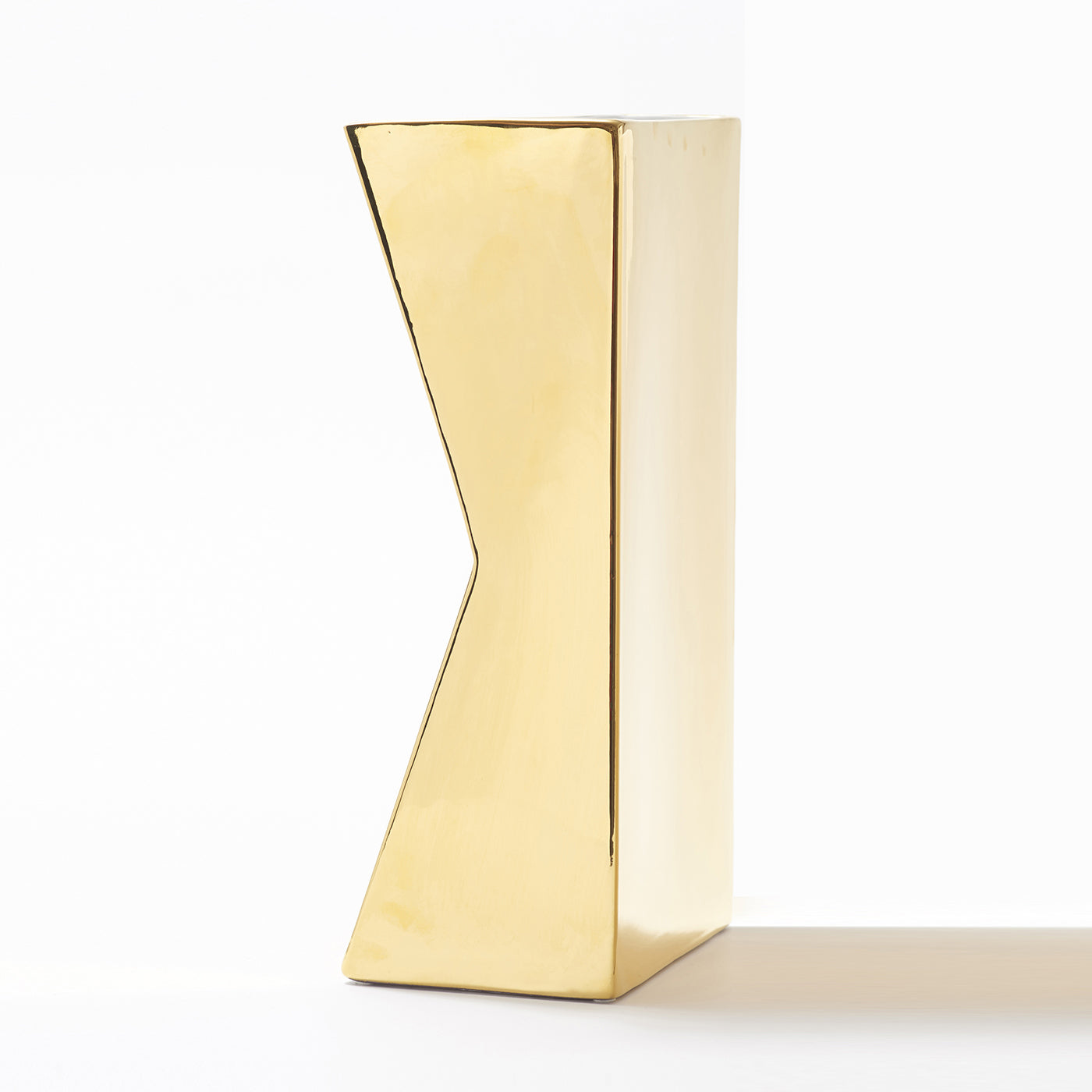 Gold Verso Vase by Antonio Saporito - Alternative view 1