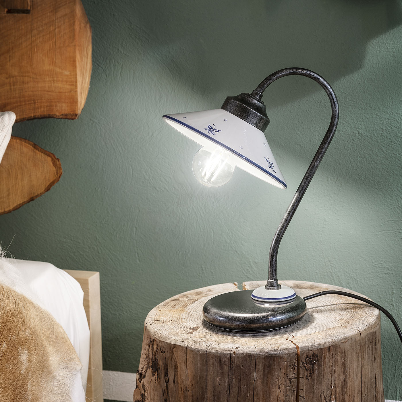 Asti C157 Table Lamp - Alternative view 1