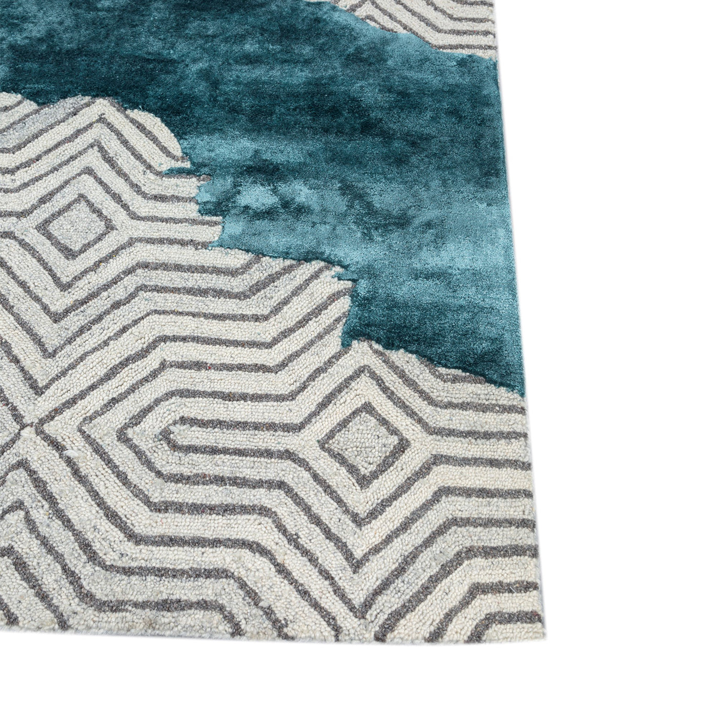 Moonlit Ripples Snow White & Capri Hand Tufted Rug - Alternative view 3