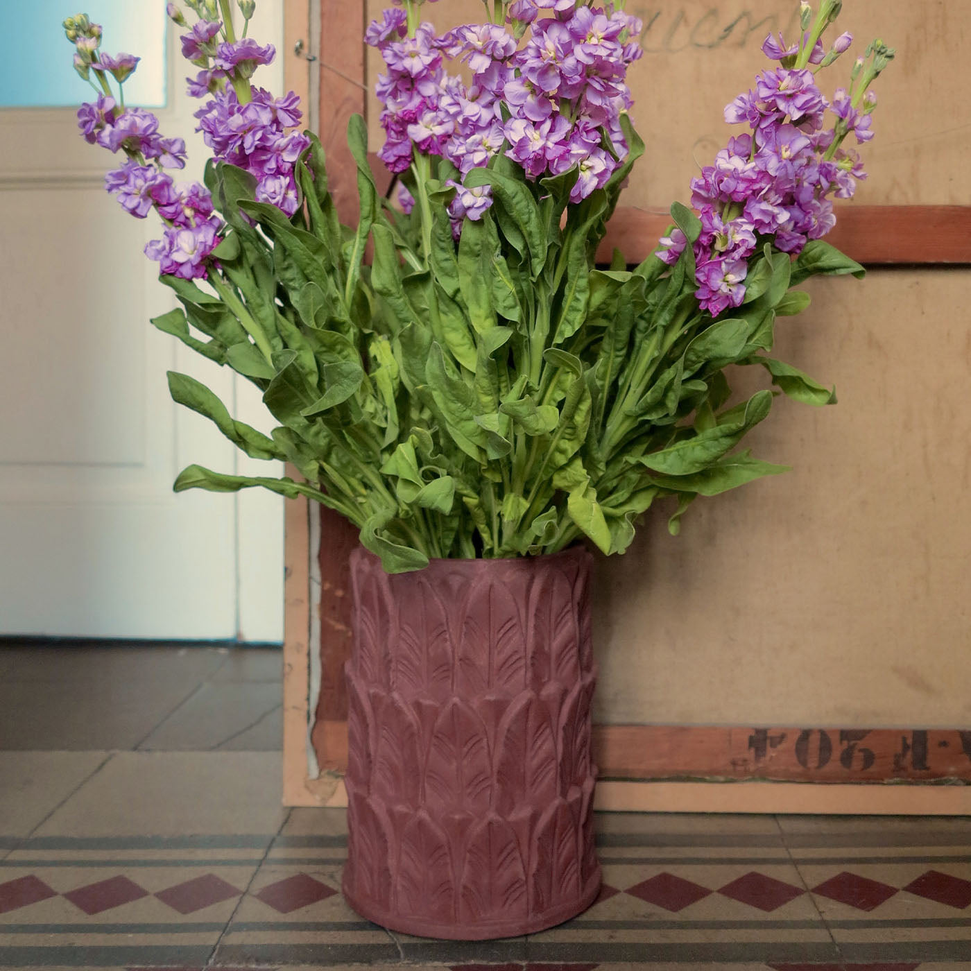 Anne Leaf-Patterned Small Terracotta Stoneware Vase - Alternative view 2