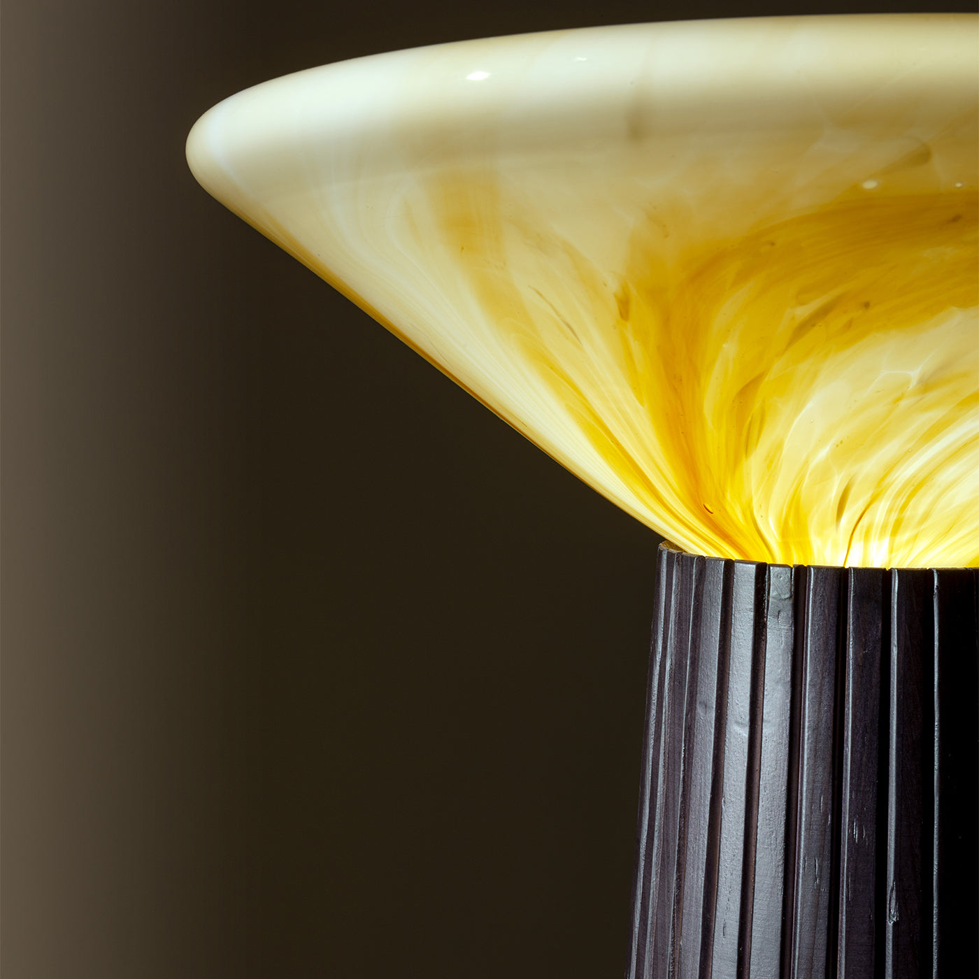 Cono da Tavolo Black Wood and Murano Glass Table Lamp - Alternative view 1