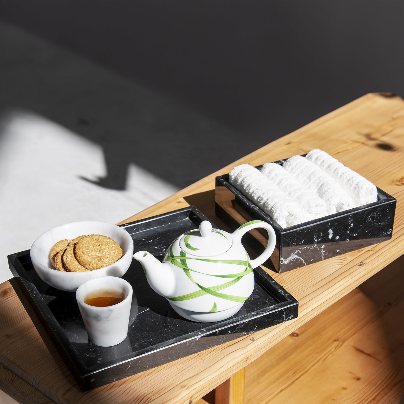 Black Marble Guest Towel Tray - Alternative view 2