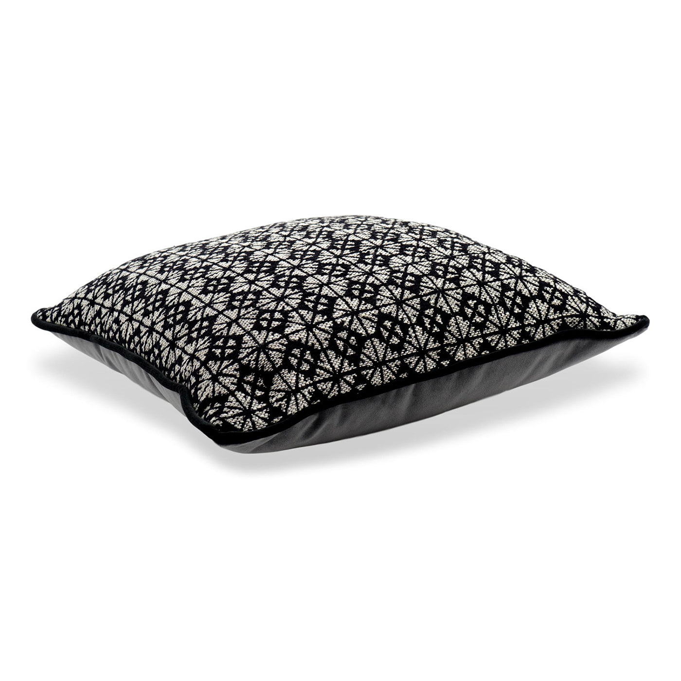 Black and White Carrè Cushion in geometric jacquard fabric - Alternative view 1