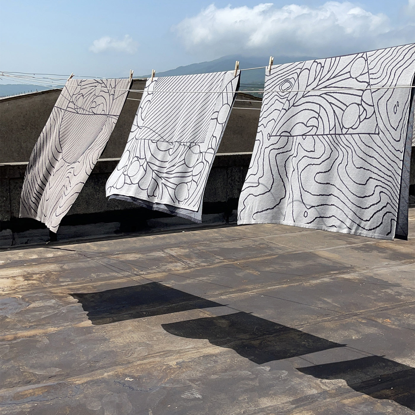 Pensieri 2 Gray Tapestry/Blanket by Luca de Bona - Alternative view 2