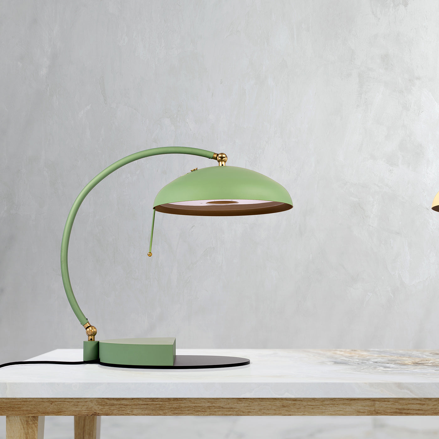 Serena Ministeriale Green Table Lamp with Walnut Wood Details - Alternative view 1