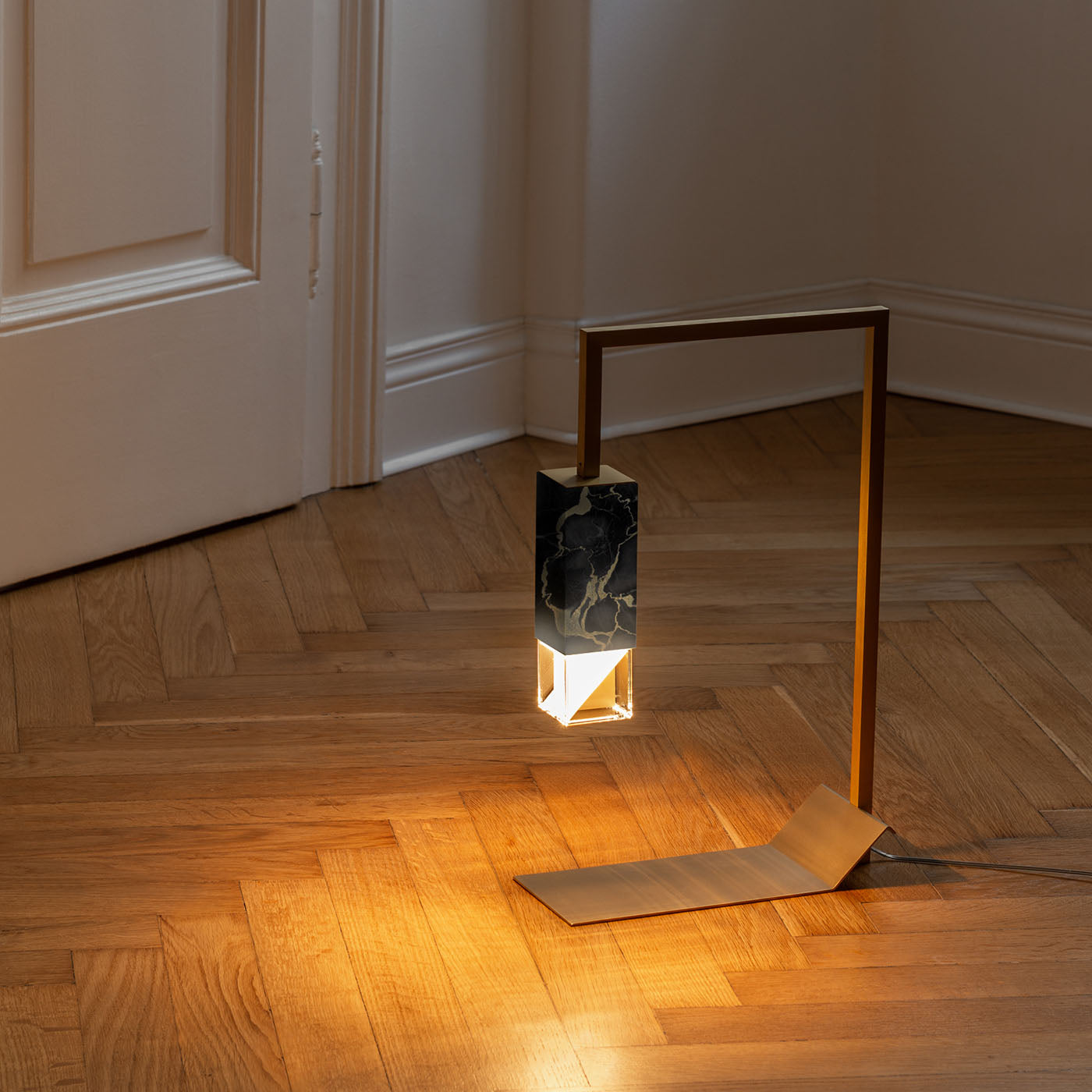  Lamp/Two Black Table - Alternative view 5