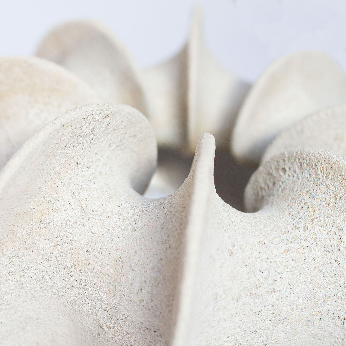 Ossa Hura Crepitans White Glazed Stoneware Vase - Alternative view 1
