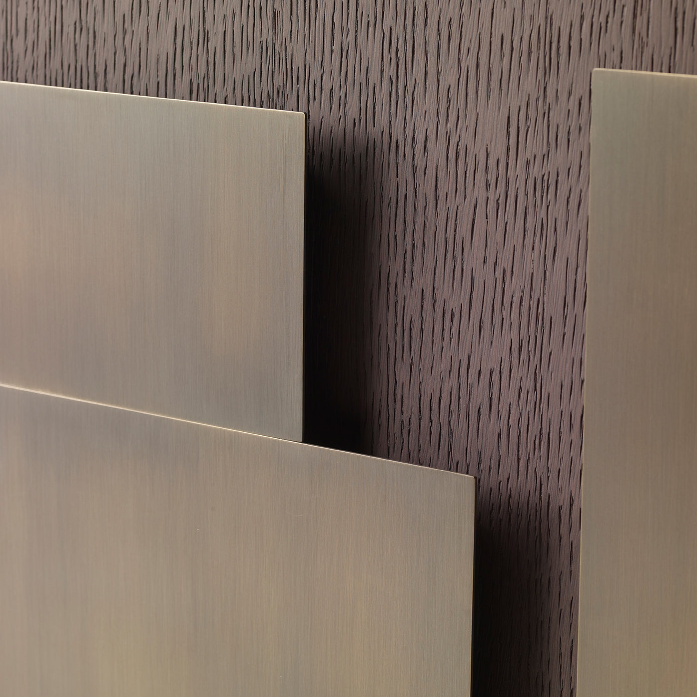 Evo-Mod brown veneered wood and brass details sideboard - Alternative view 2