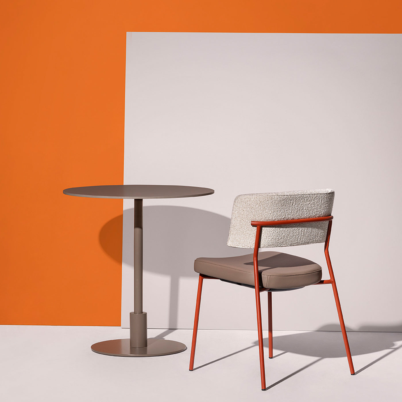 Marlen Met Im Beige Fabric & Brick-Red Metal Chair by EP Studio - Alternative view 5