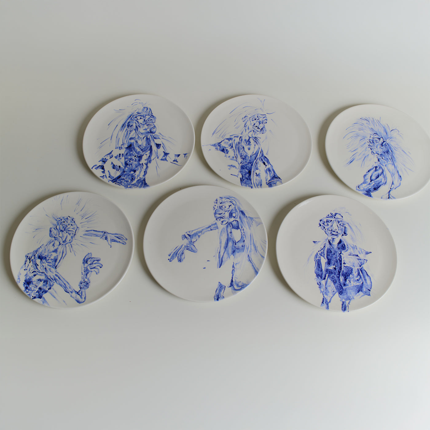 Tricky Home Lucio Blue-Painted Ceramic Plate - Alternative view 1