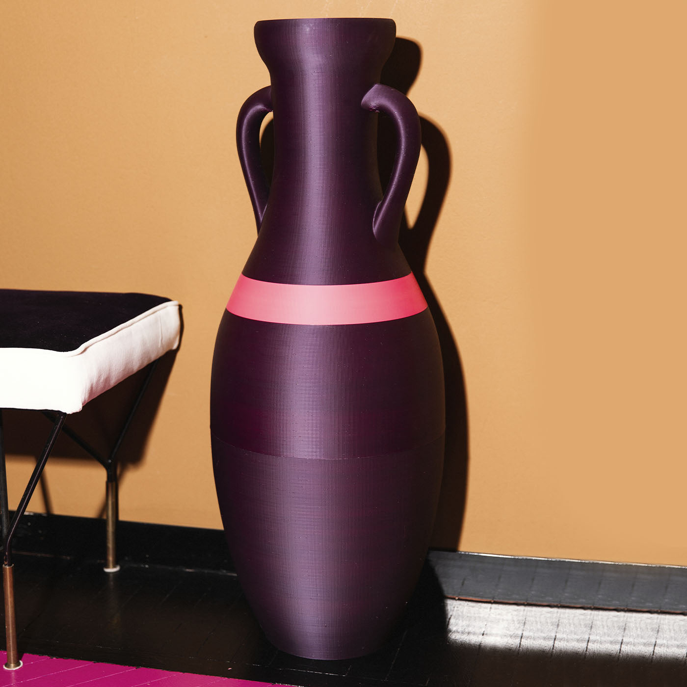 Giulio Cesare Vaso gigante in petg viola e vaso rosa - Vista alternativa 1