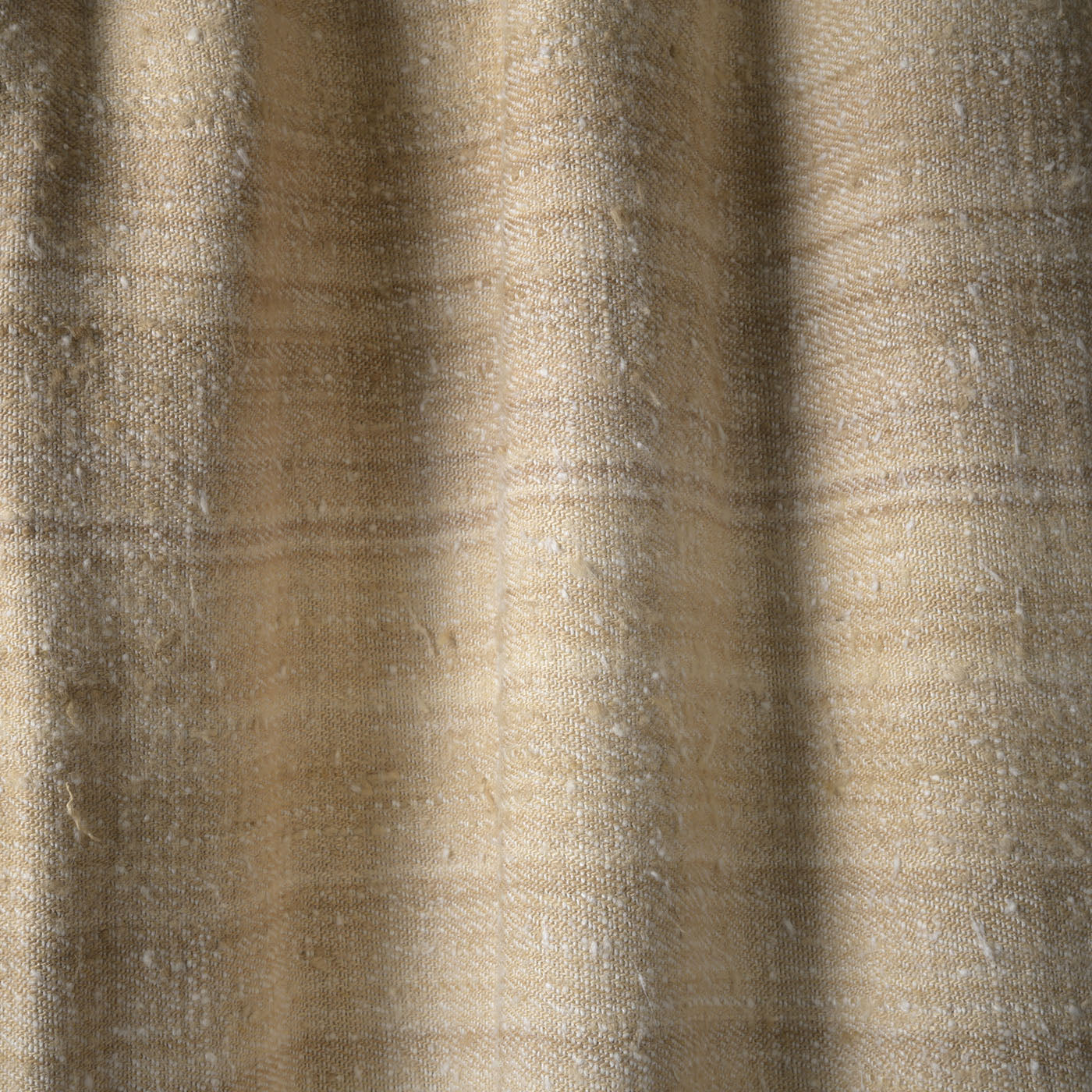 Senja.D2 Fringed Sand Silk & Linen Blanket - Alternative view 2