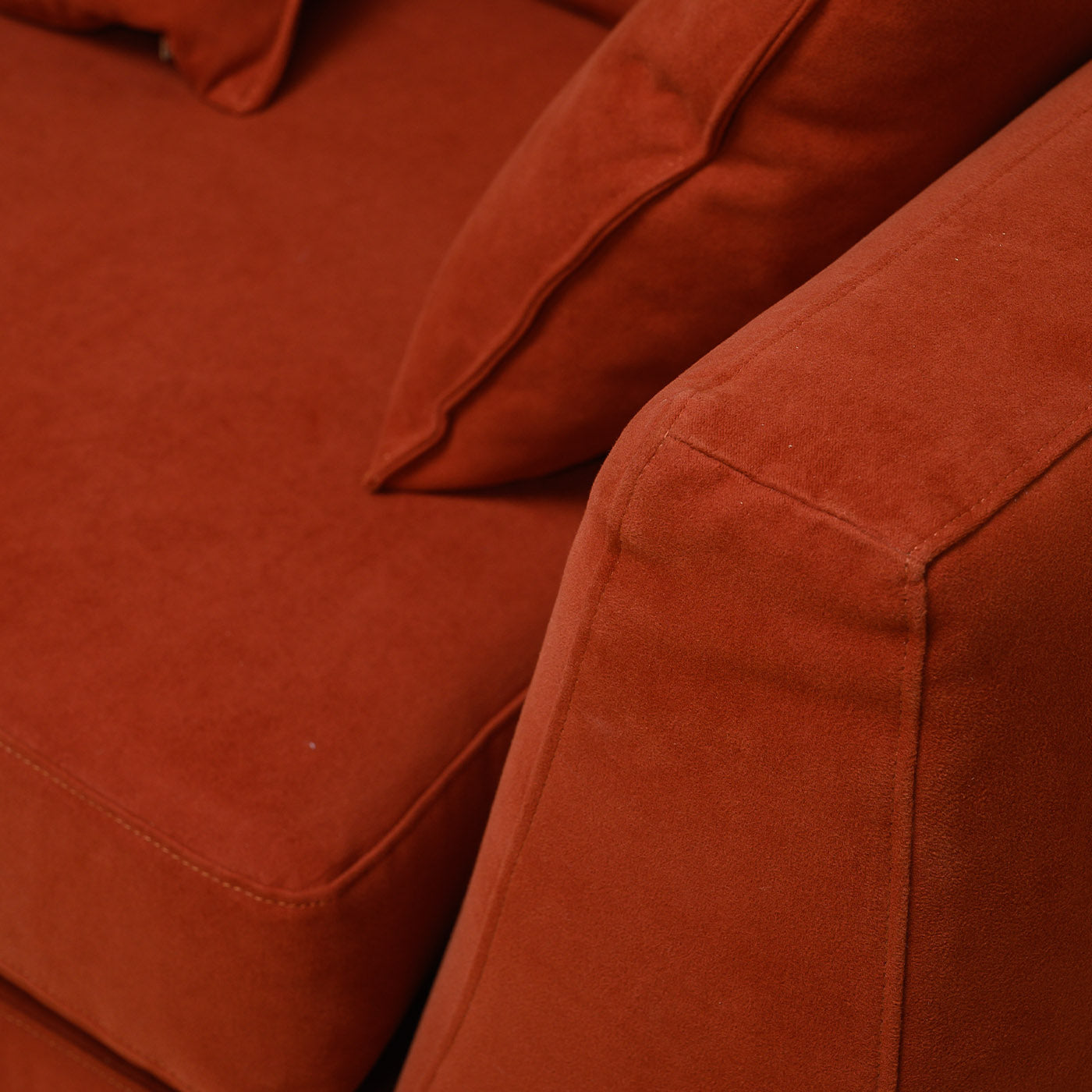 Paris 3-Seater Red Sofa - Alternative view 2