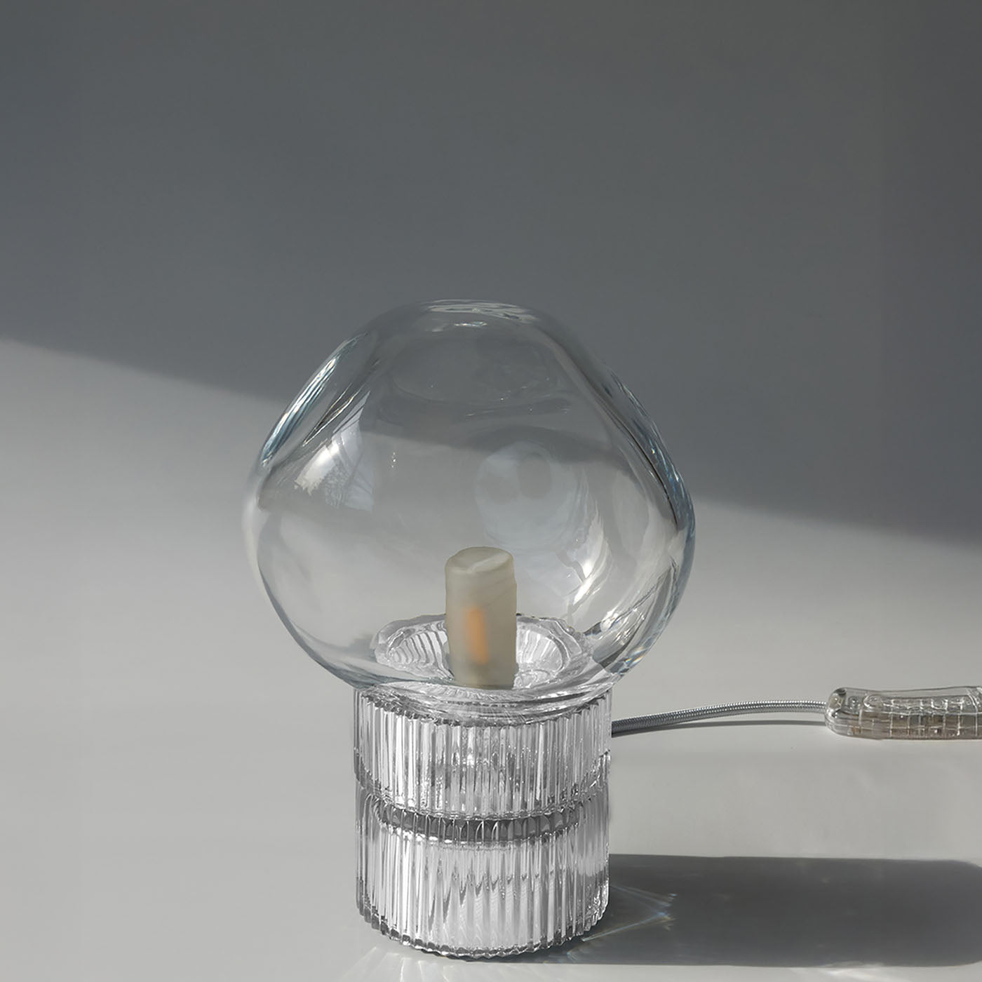 Tello Nuvola Clear Crystal Table Lamp - Alternative view 1