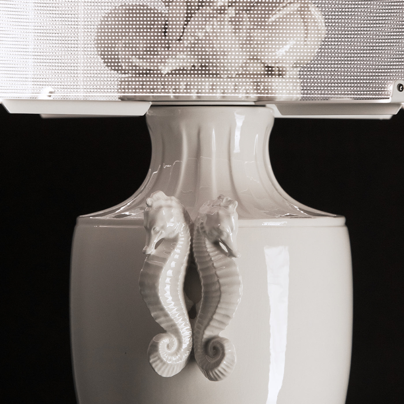 Okeanos White Table Lamp - Alternative view 1
