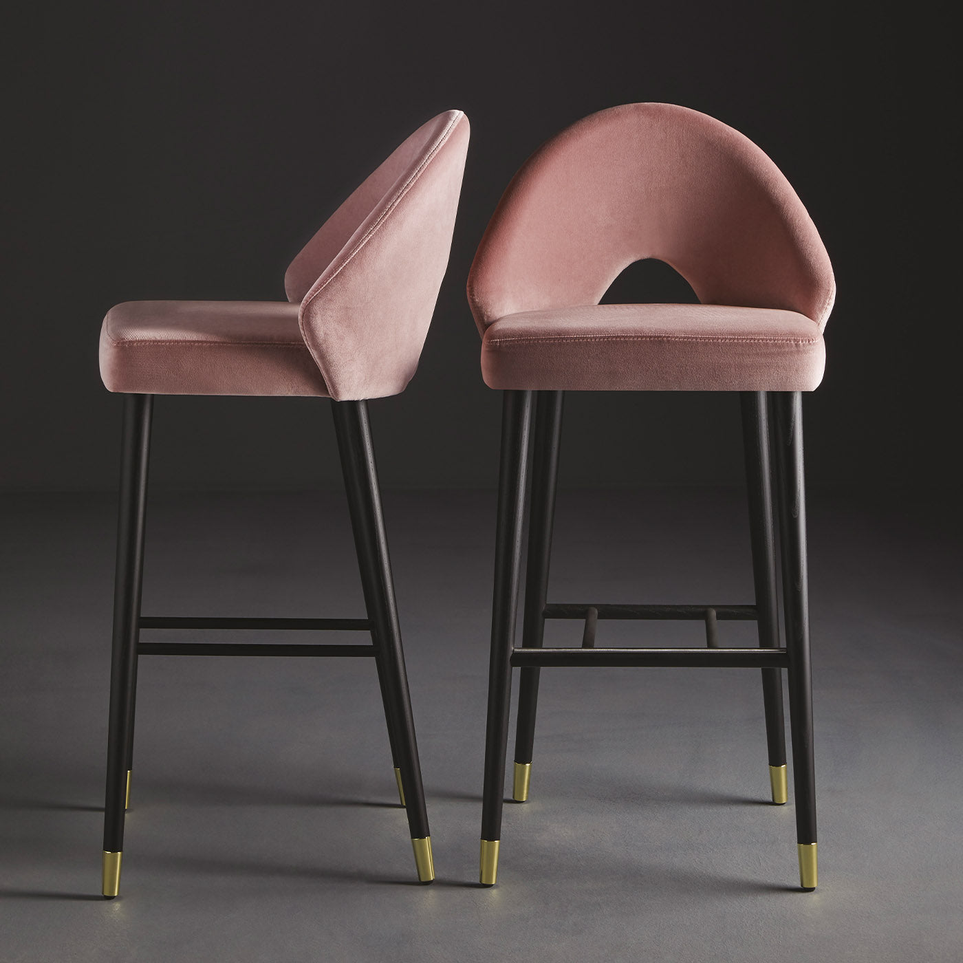 Diana.f.ss Pink & Black Stool by W. Colico - Alternative view 4