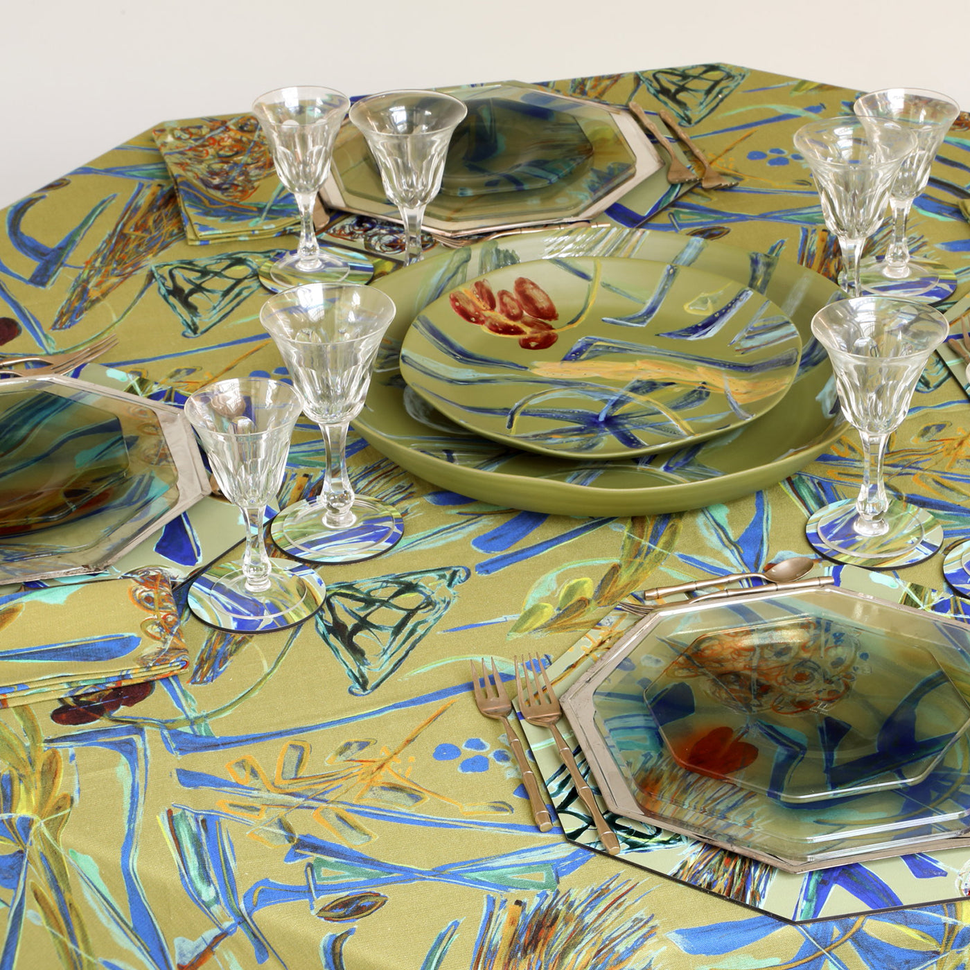 Panarea Hand-painted Ceramic Medium Serving Plate - Alternative view 4
