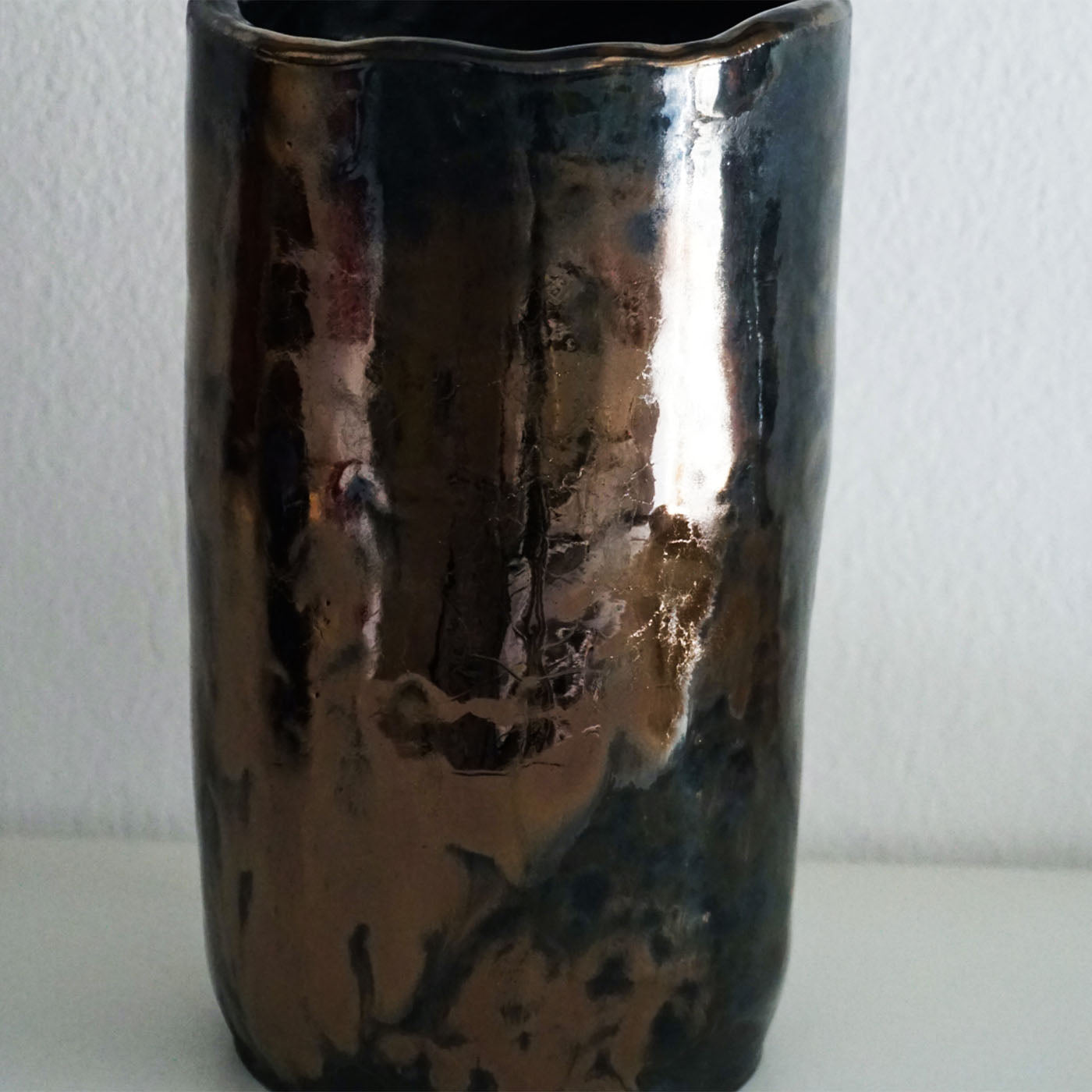 Vulcano Bronze Glaze and Black Clay Vase - Alternative view 3