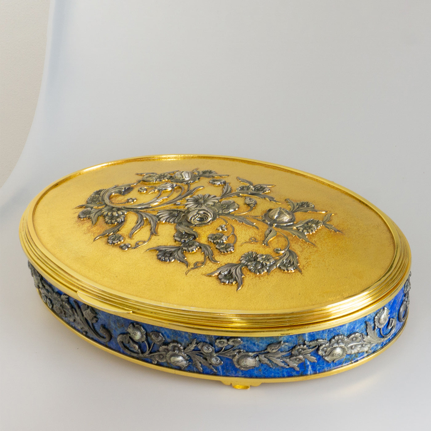 Boîte ovale en lapis-lazuli et argent - Vue alternative 1