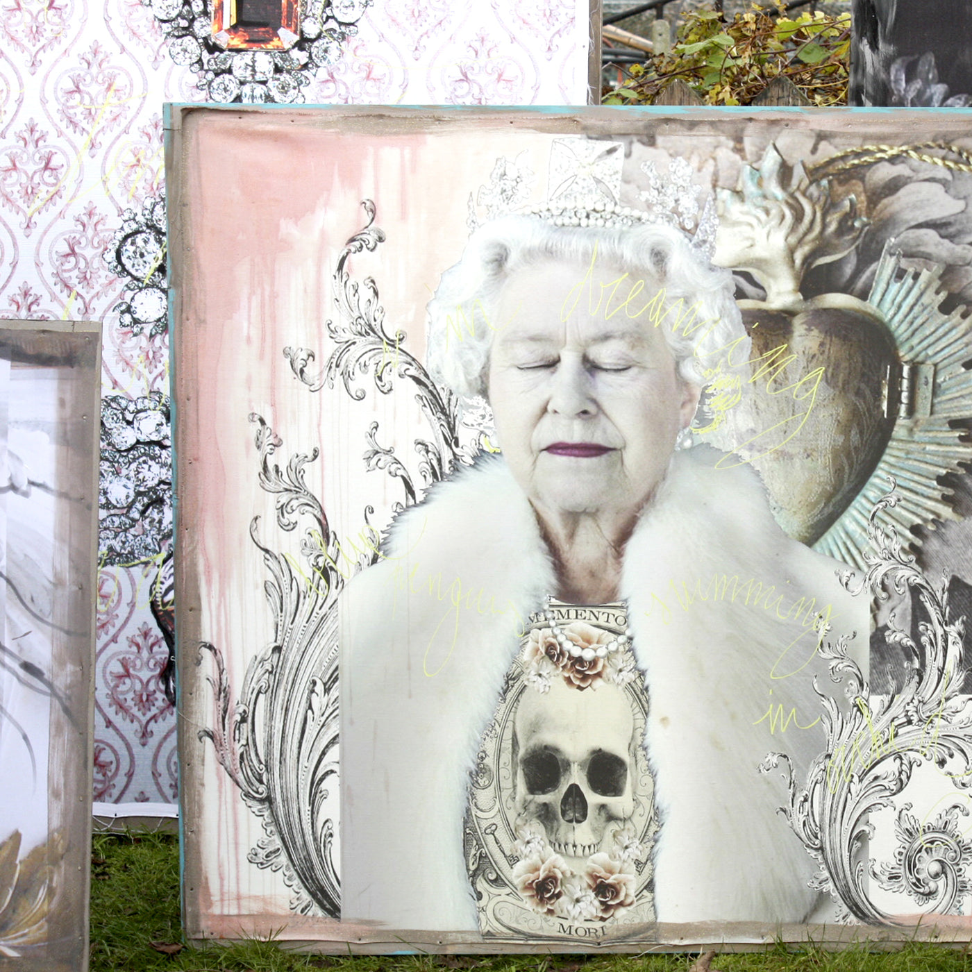 Queen Skull Tapestry Limited Edition - Alternative view 1