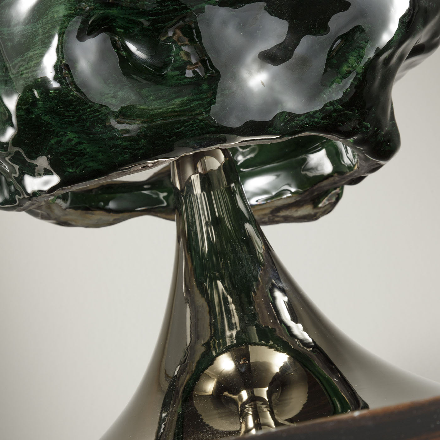 CL2120/AR Green & Silvery Table Lamp - Alternative view 3