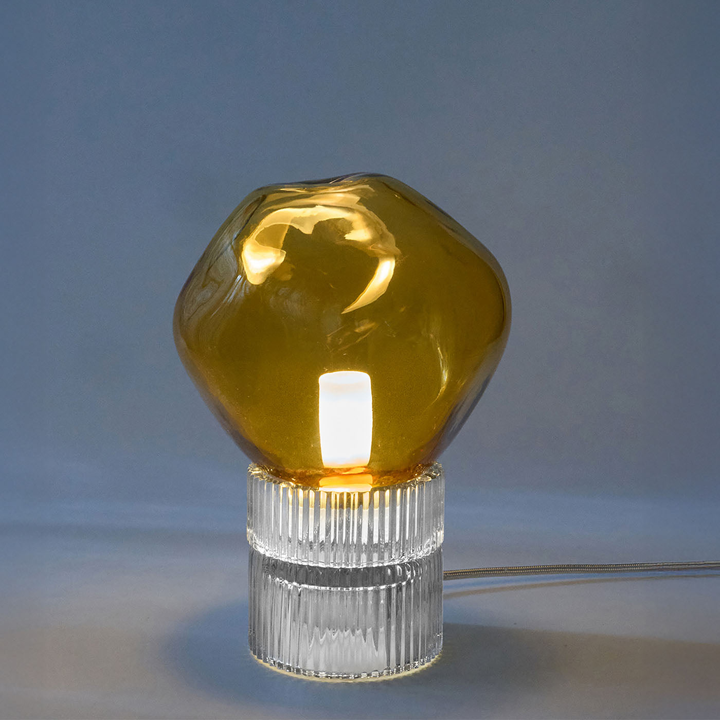 Tello Nuvola Clear & Amber Crystal Table Lamp - Alternative view 2