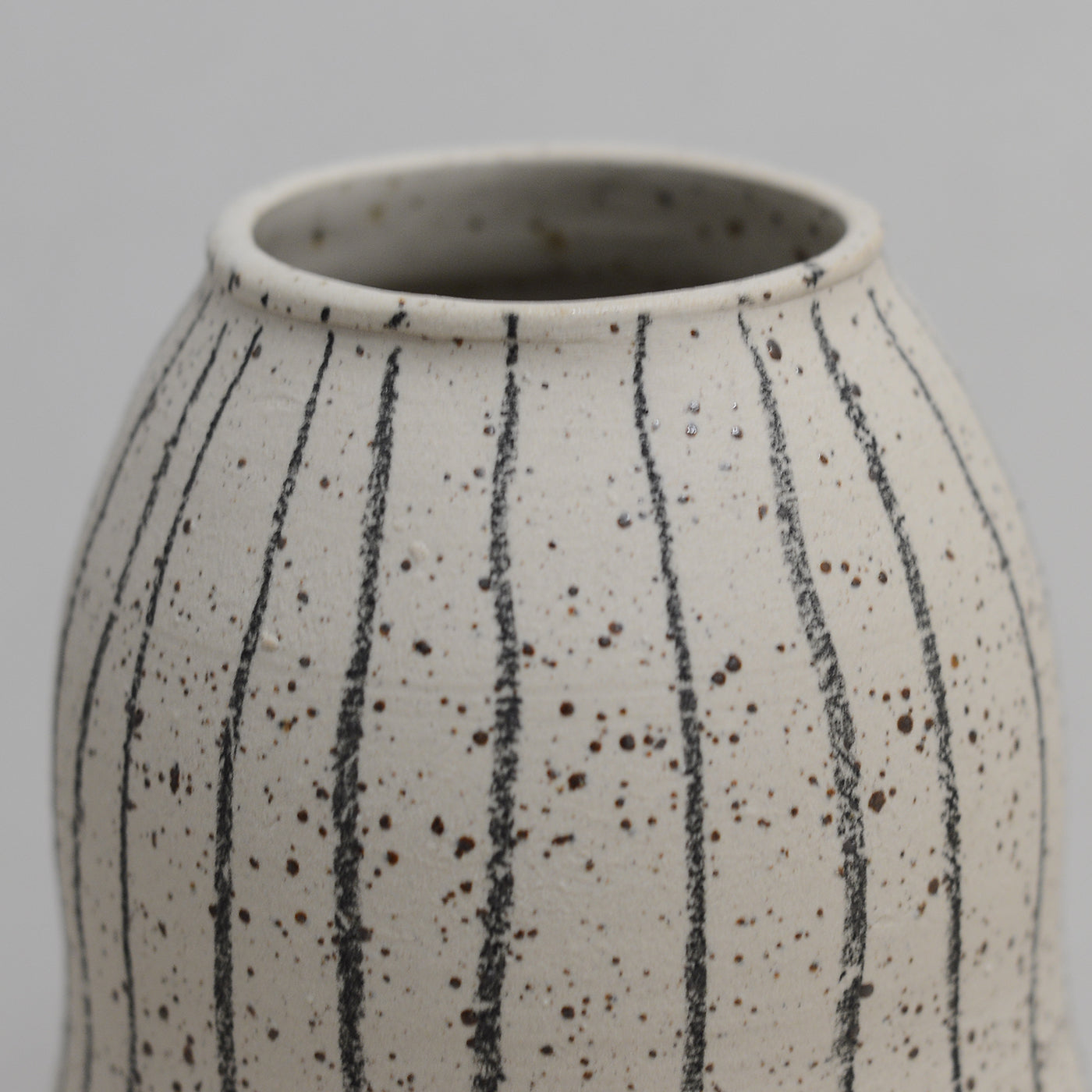 Carboncino Collection Curvy Vase  - Alternative view 1