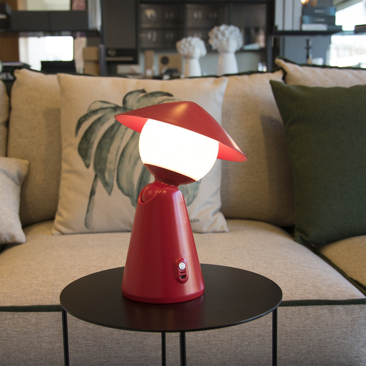 Lampe à poser rechargeable Red Puddy par Albore Design - Vue alternative 3