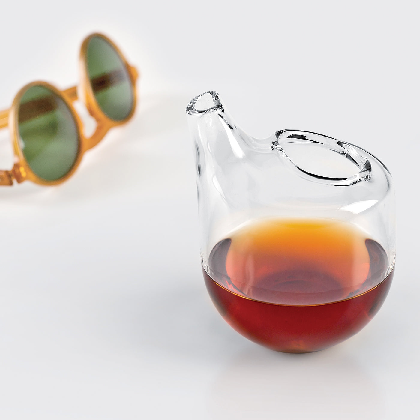 Bebé Set of 2 Whiskey Glasses by Daniele Buschi - Alternative view 1