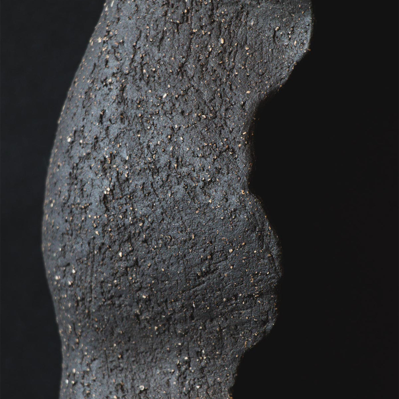 IŠTAR I Black Stoneware Sculpture - Alternative view 2