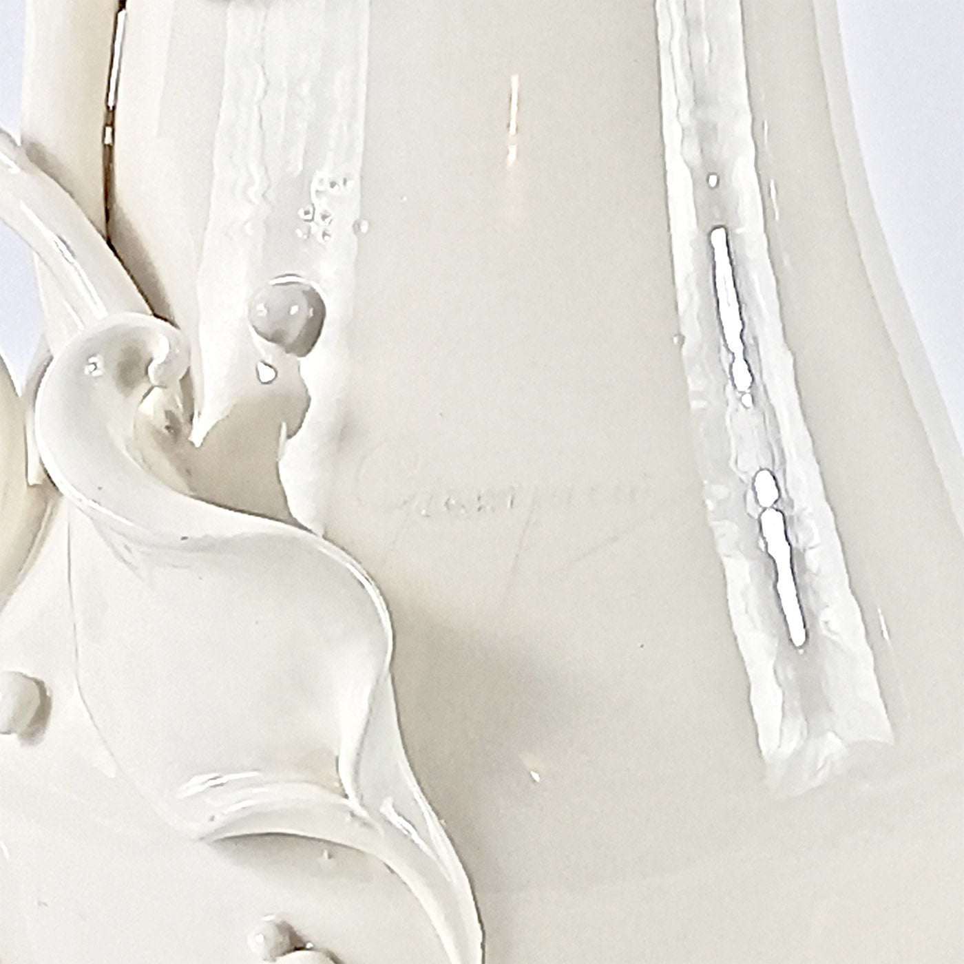 Leafs White Ceramic Vase - Alternative view 1
