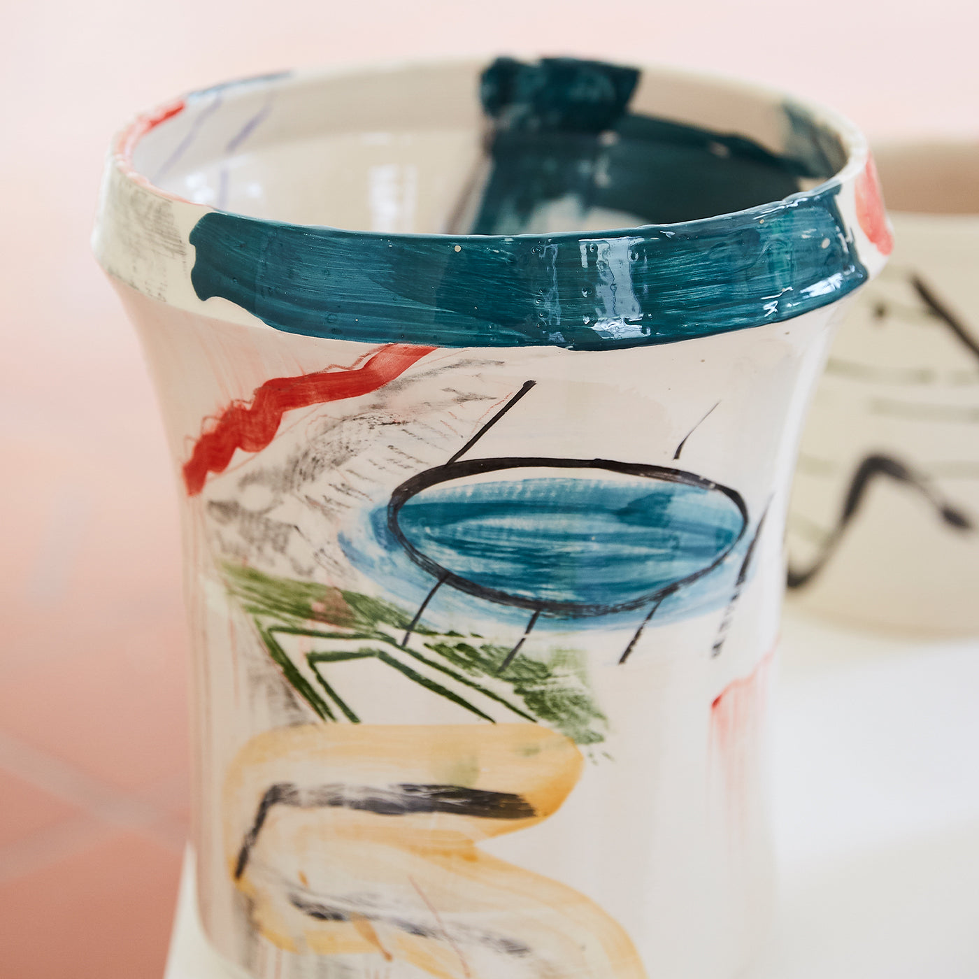 Minori Collection Largo Vase - Alternative view 1