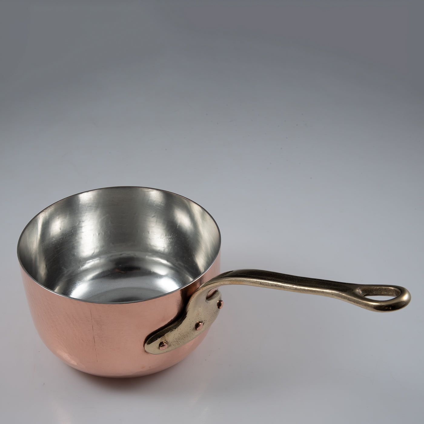 Silver lined Copper Saucepan Dish with Lid - Alternative view 2