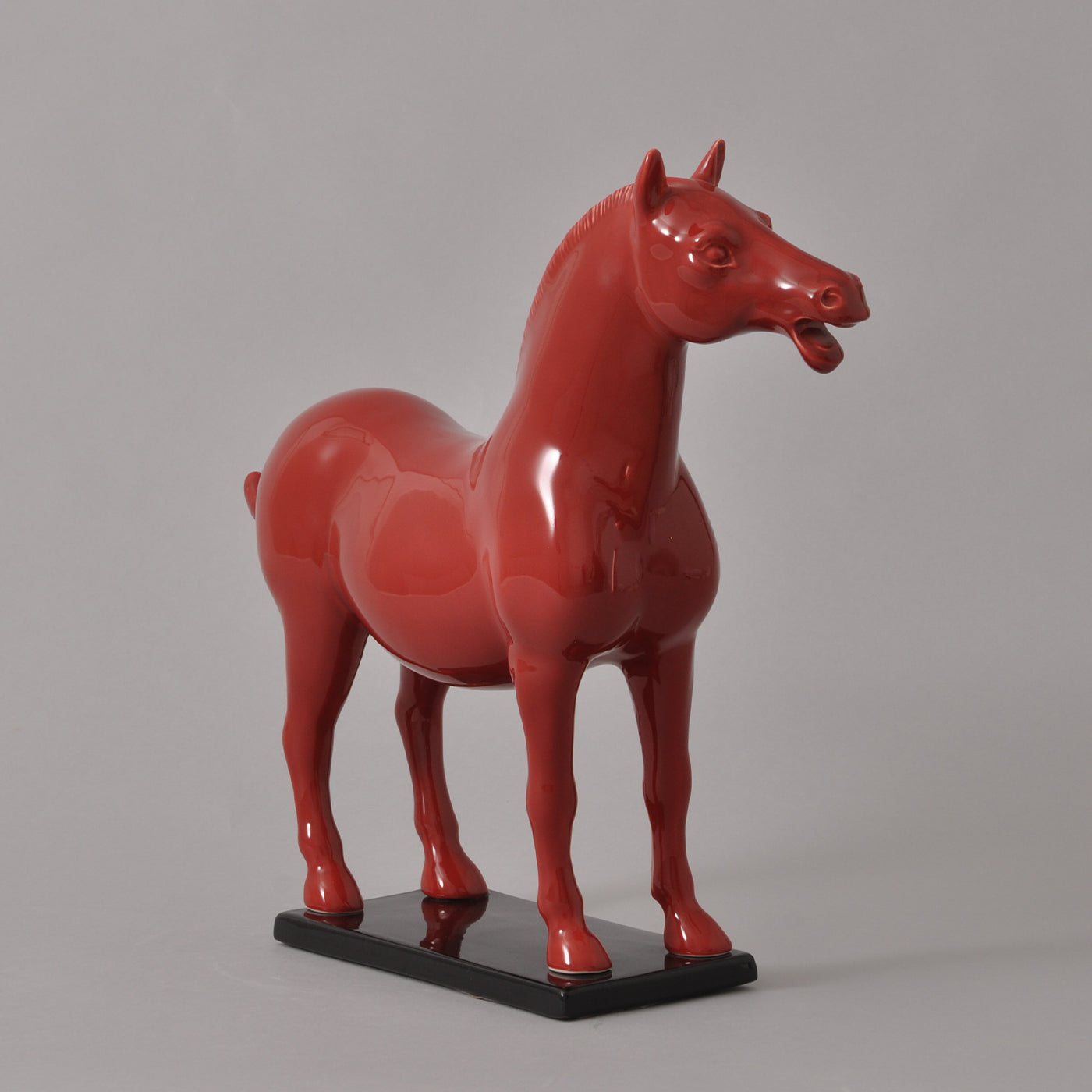 Nelson Red Horse Statuette - Alternative view 3